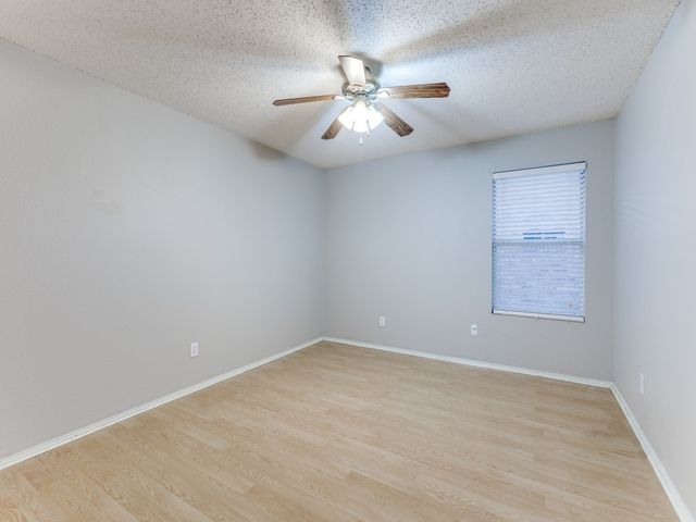 541 Hertford Street, Fort Worth, TX 76036