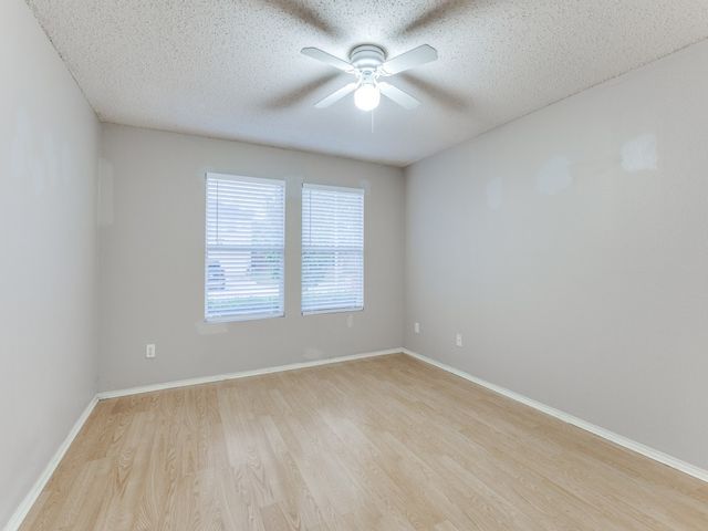 541 Hertford Street, Fort Worth, TX 76036