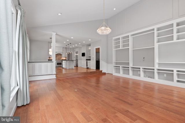 9900 CHAPPELL LN, Vienna, VA 22181