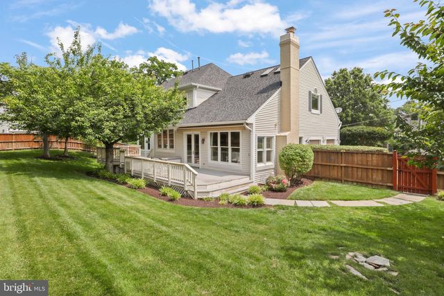 9900 CHAPPELL LN, Vienna, VA 22181