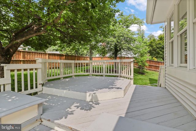 9900 CHAPPELL LN, Vienna, VA 22181