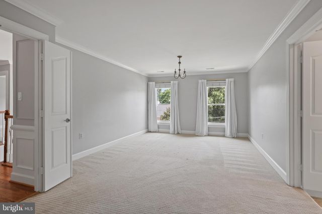9900 CHAPPELL LN, Vienna, VA 22181