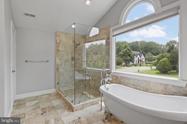 9900 CHAPPELL LN, Vienna, VA 22181