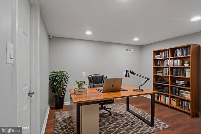 9900 CHAPPELL LN, Vienna, VA 22181