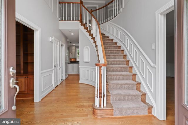 9900 CHAPPELL LN, Vienna, VA 22181