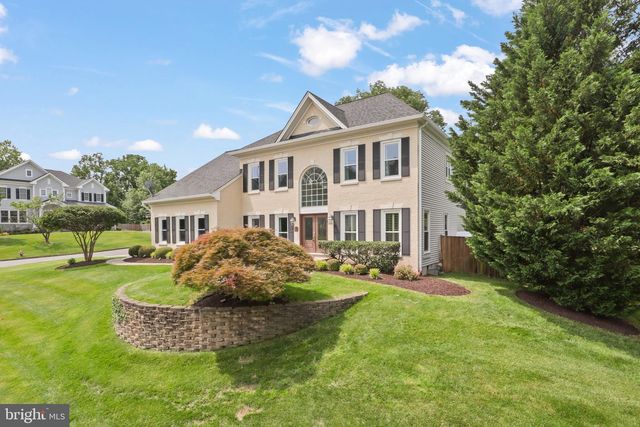 9900 CHAPPELL LN, Vienna, VA 22181