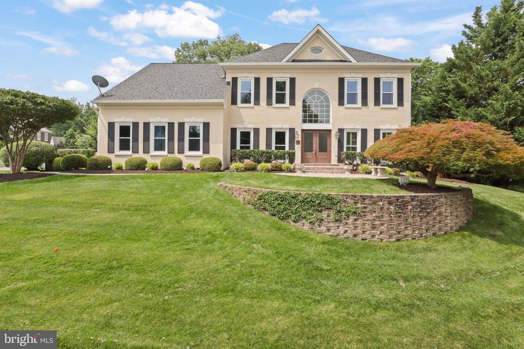 9900 CHAPPELL LN, Vienna, VA 22181