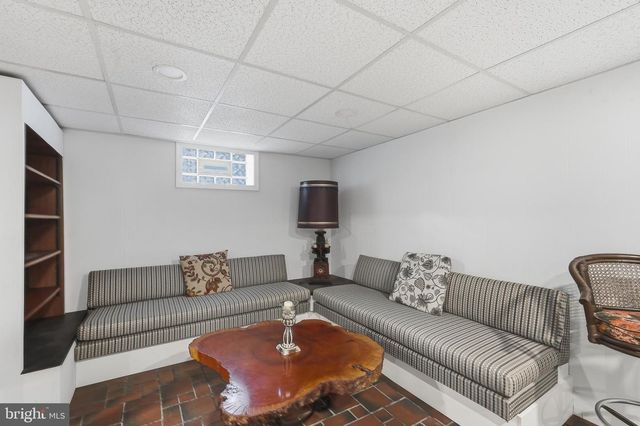136 CHAPEL DR, Holland, PA 18966