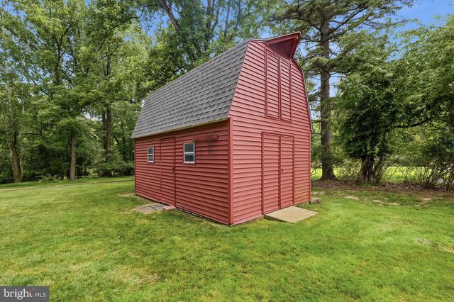 136 CHAPEL DR, Holland, PA 18966