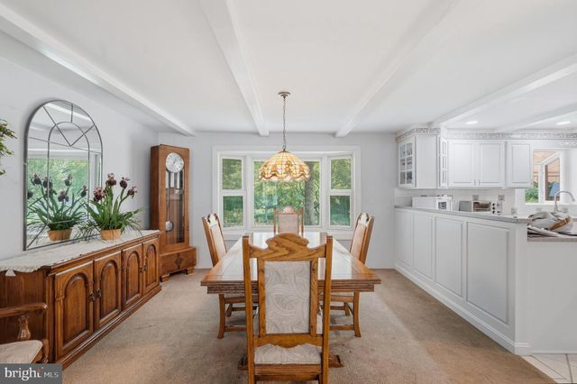 136 CHAPEL DR, Holland, PA 18966