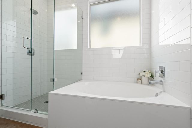 2428 Cattle Baron TRL, Leander, TX 78641