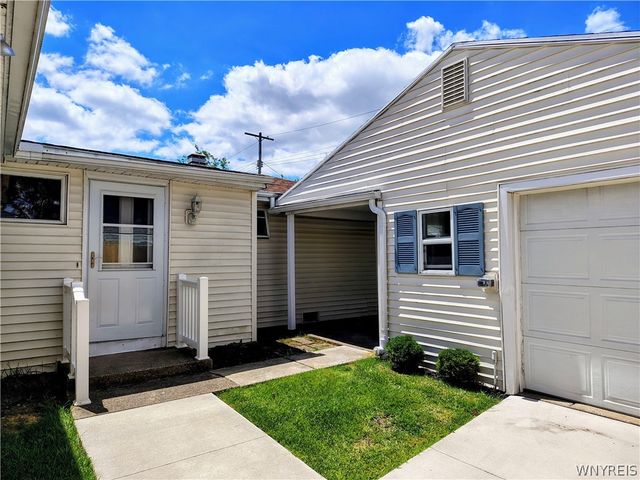 74 Melody Lane, Tonawanda, NY 14150