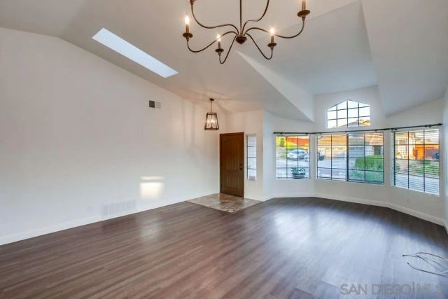 5359 Triple Crown Dr, Bonsall, CA 92003