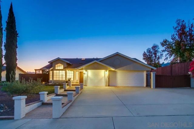 5359 Triple Crown Dr, Bonsall, CA 92003