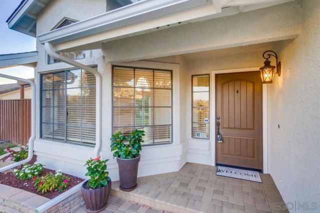 5359 Triple Crown Dr, Bonsall, CA 92003