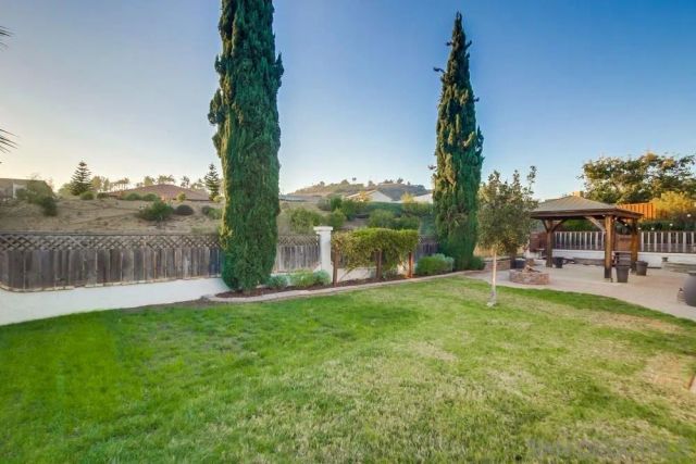5359 Triple Crown Dr, Bonsall, CA 92003