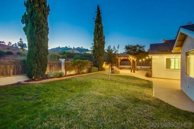 5359 Triple Crown Dr, Bonsall, CA 92003