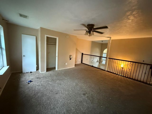 4823 Meadowglen Drive, Pearland, TX 77584