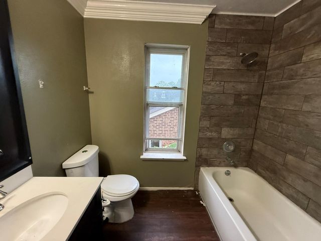 4823 Meadowglen Drive, Pearland, TX 77584