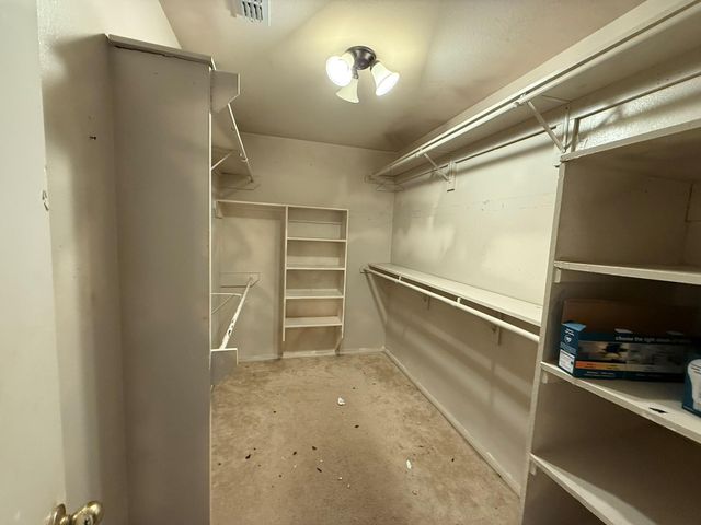 4823 Meadowglen Drive, Pearland, TX 77584