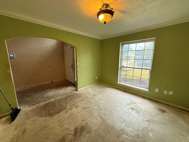 4823 Meadowglen Drive, Pearland, TX 77584