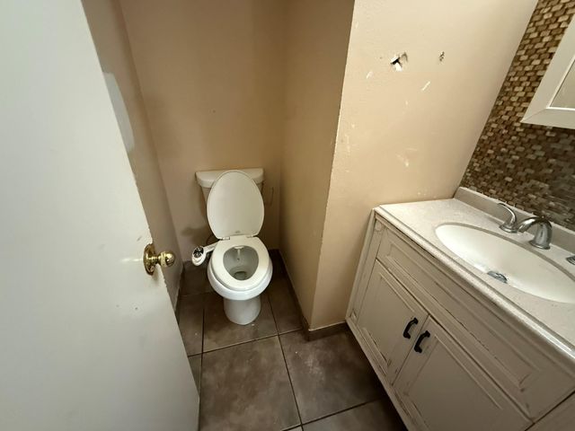 4823 Meadowglen Drive, Pearland, TX 77584