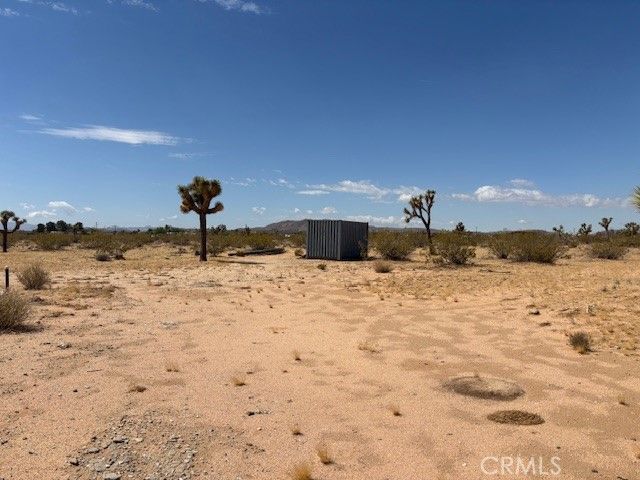 1 Mitch Road, Landers, CA 92284