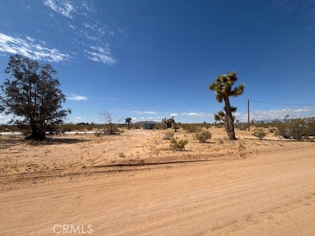 1 Mitch Road, Landers, CA 92284