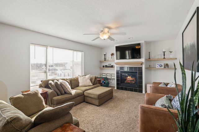 4472 Tamara Lane, West Des Moines, IA 50265