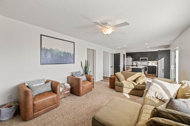 4472 Tamara Lane, West Des Moines, IA 50265