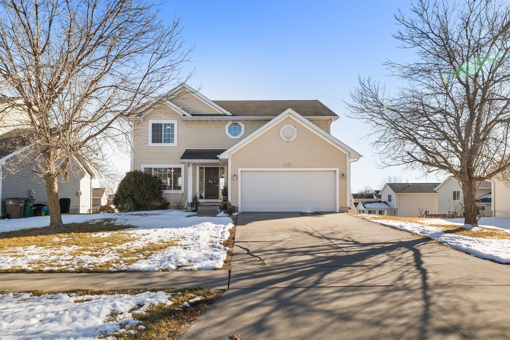 4472 Tamara Lane, West Des Moines, IA 50265
