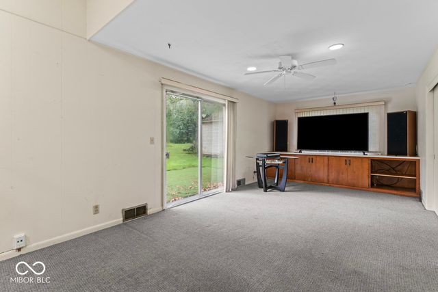 2316 Lake Drive, Anderson, IN 46012