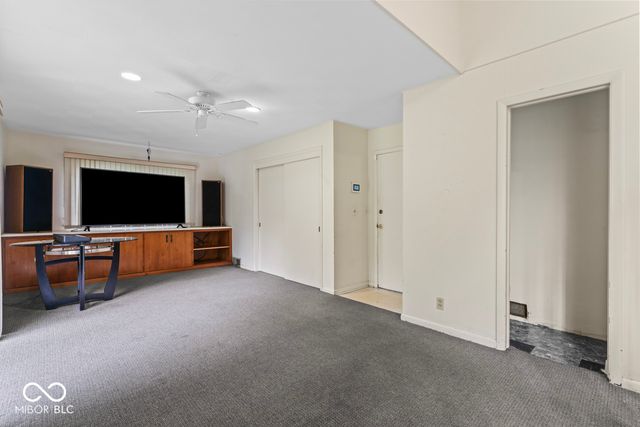 2316 Lake Drive, Anderson, IN 46012