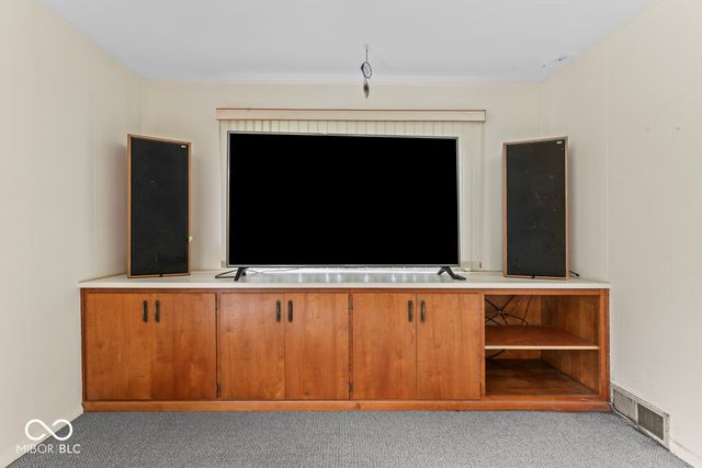 2316 Lake Drive, Anderson, IN 46012