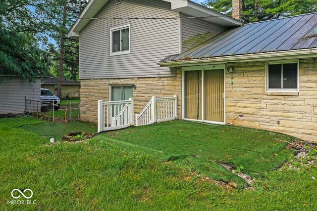 2316 Lake Drive, Anderson, IN 46012