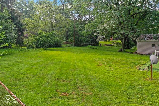 2316 Lake Drive, Anderson, IN 46012