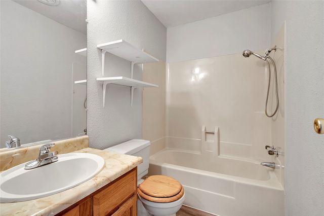 205 Bluebonnet Court, Cresson, TX 76035