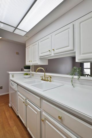 5935 N High Street, 122, Worthington, OH 43085