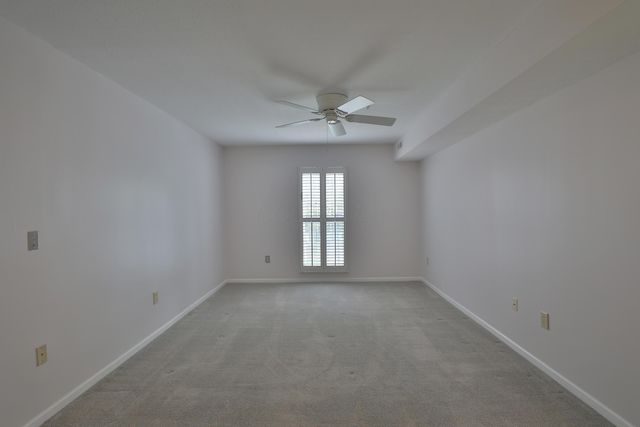 5935 N High Street, 122, Worthington, OH 43085