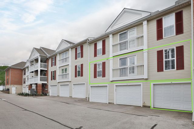 5935 N High Street, 122, Worthington, OH 43085