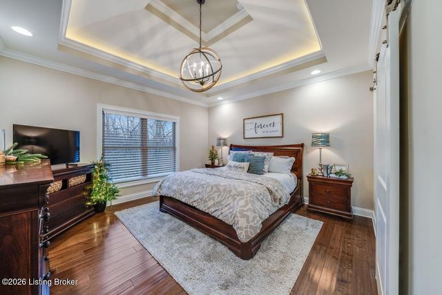 115 Locust Park Pl, Louisville, KY 40245