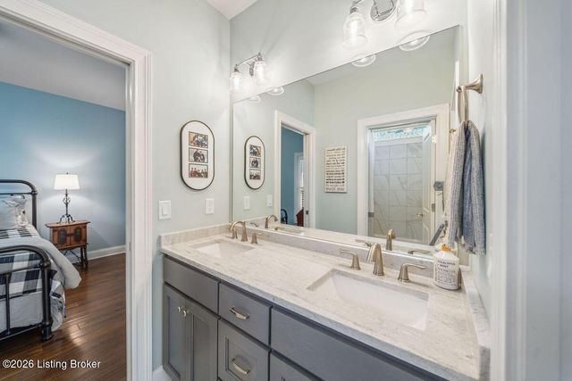 115 Locust Park Pl, Louisville, KY 40245