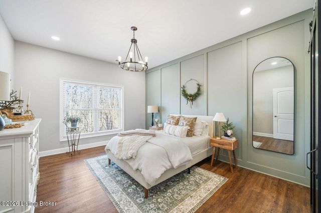 115 Locust Park Pl, Louisville, KY 40245