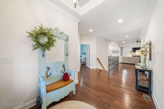 115 Locust Park Pl, Louisville, KY 40245