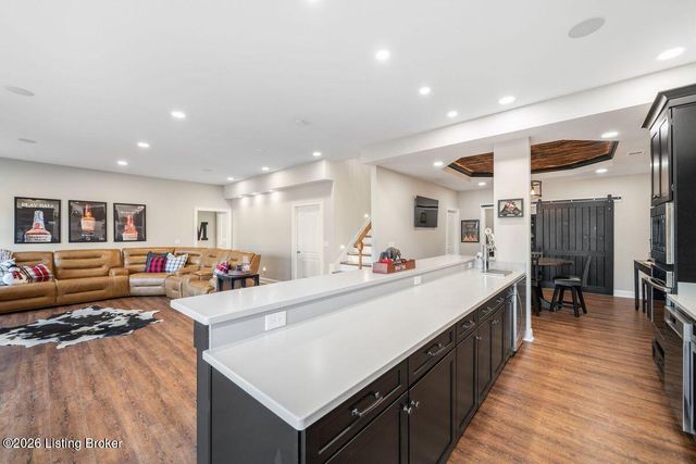 115 Locust Park Pl, Louisville, KY 40245