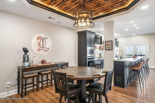 115 Locust Park Pl, Louisville, KY 40245