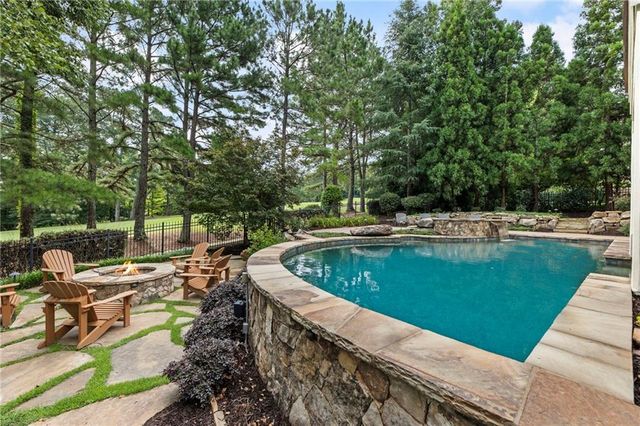 8270 Saint Marlo Fairway Drive, Duluth, GA 30097