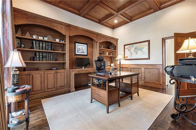 8270 Saint Marlo Fairway Drive, Duluth, GA 30097