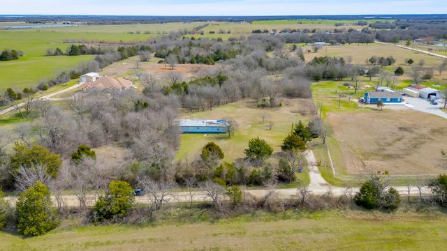 1192 Vz County Road 3815, Wills Point, TX 75169