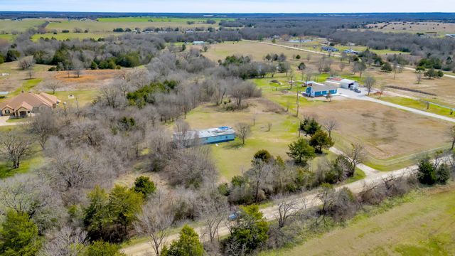 1192 Vz County Road 3815, Wills Point, TX 75169